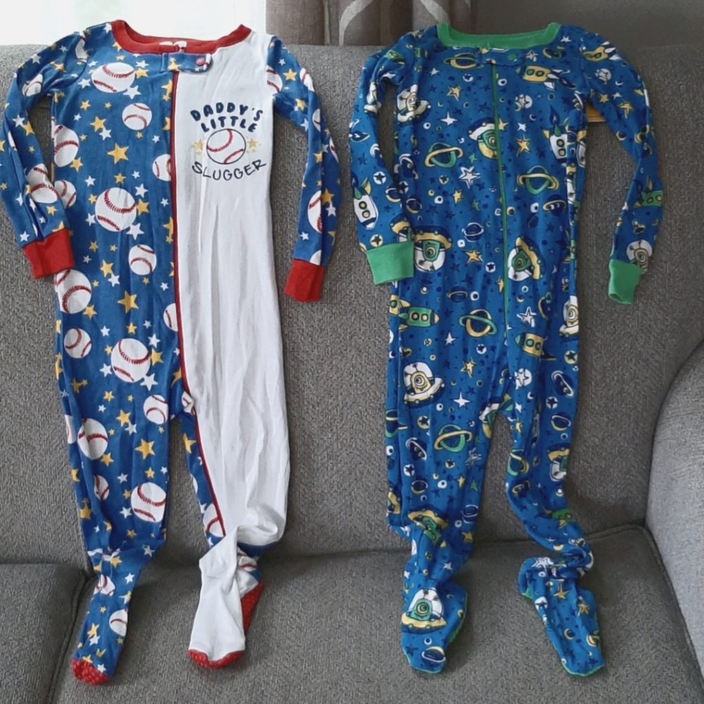 New 2 Long Sleeve Zip Up Pajamas Baseball, Aliens